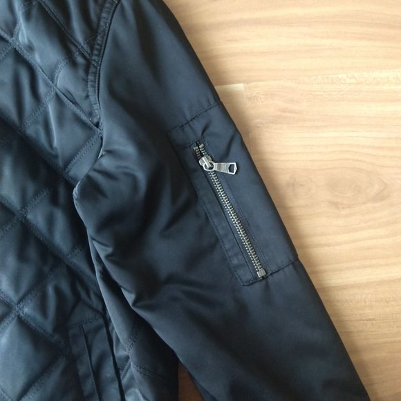 Banana Republic Factory black quilted bomber jacket size small - Picture 5 of 6